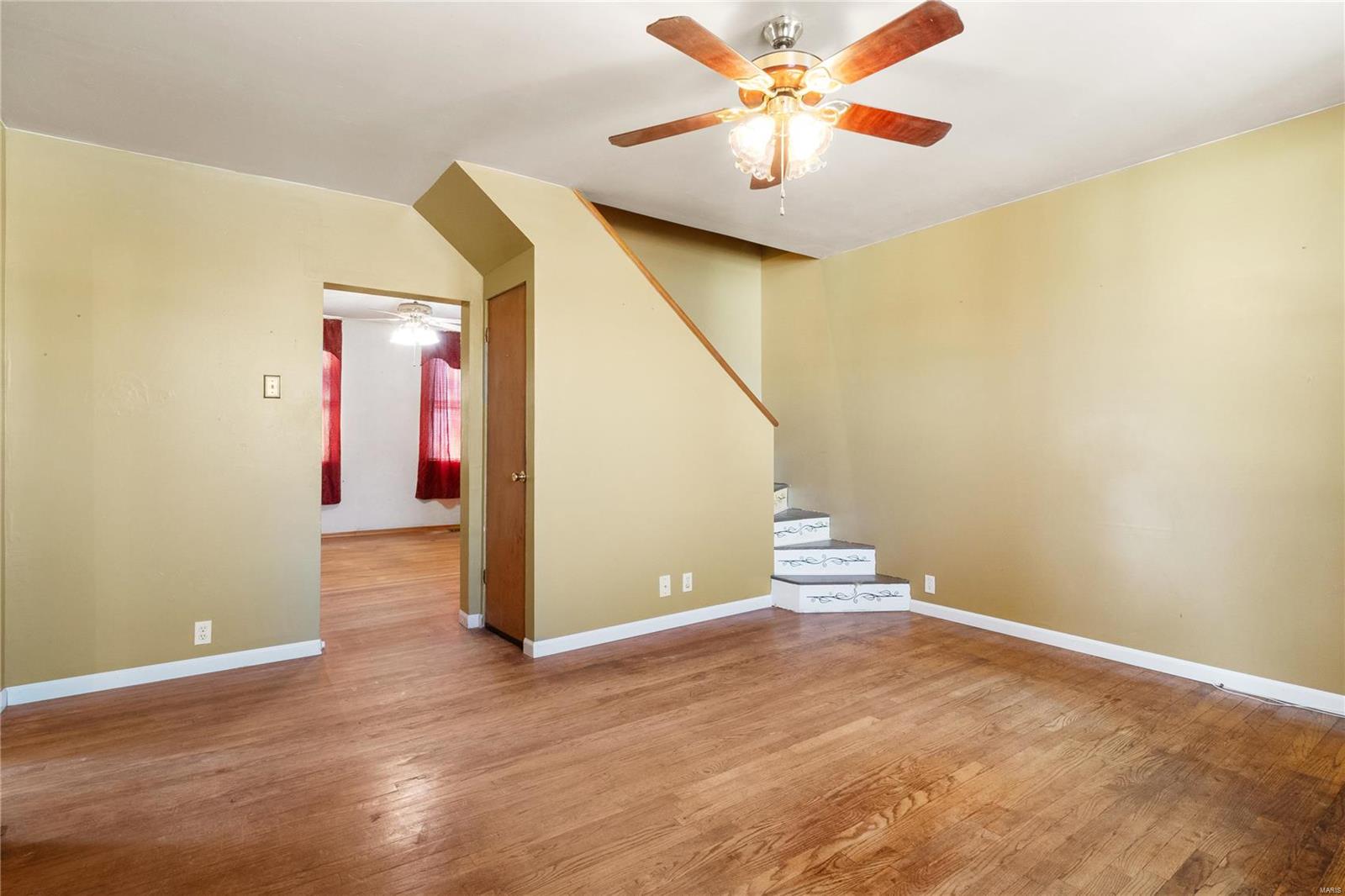 3545 S Spring Avenue