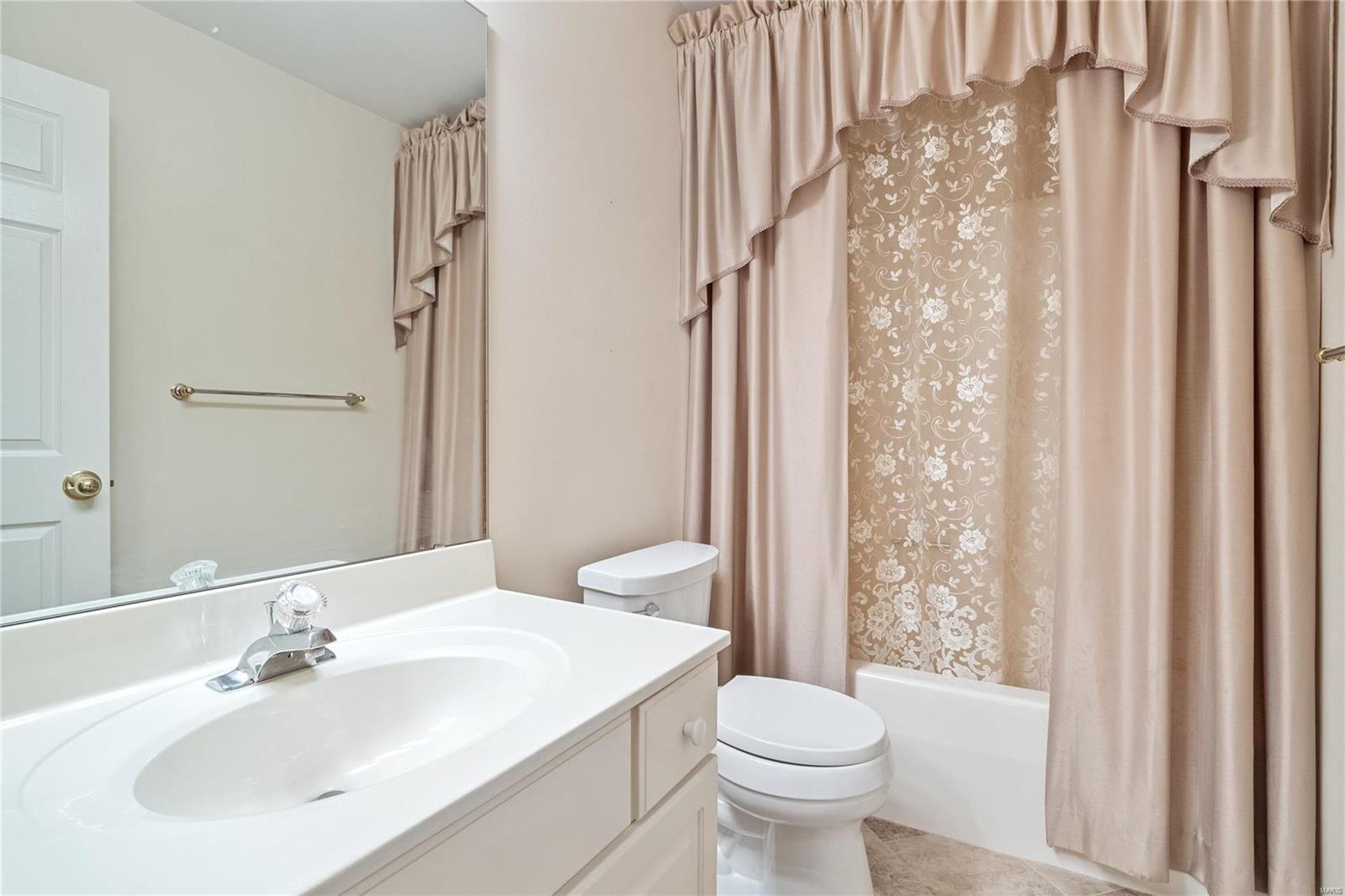 2948 Sylvan Lane Unit: 6D