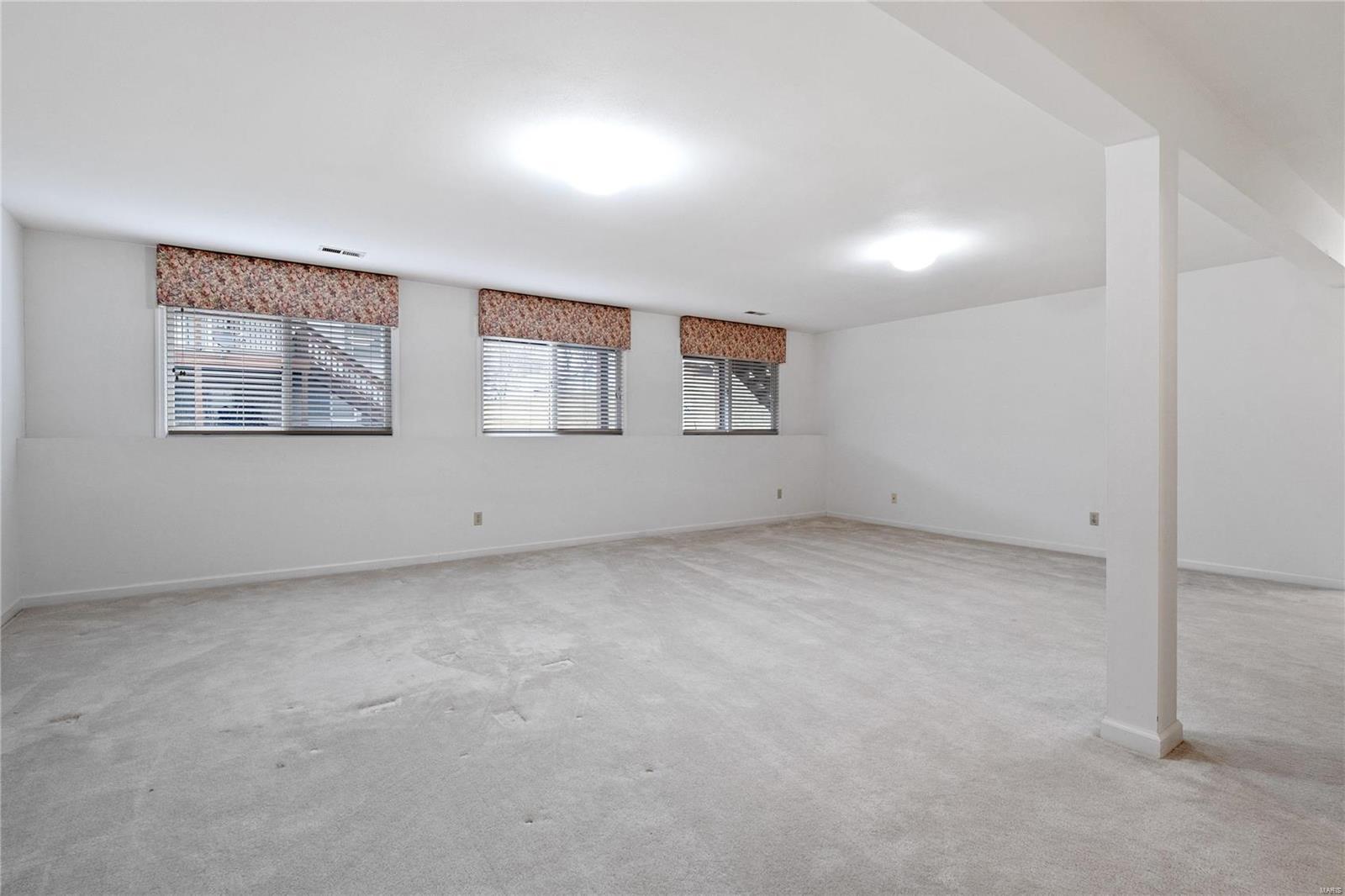 2948 Sylvan Lane Unit: 6D