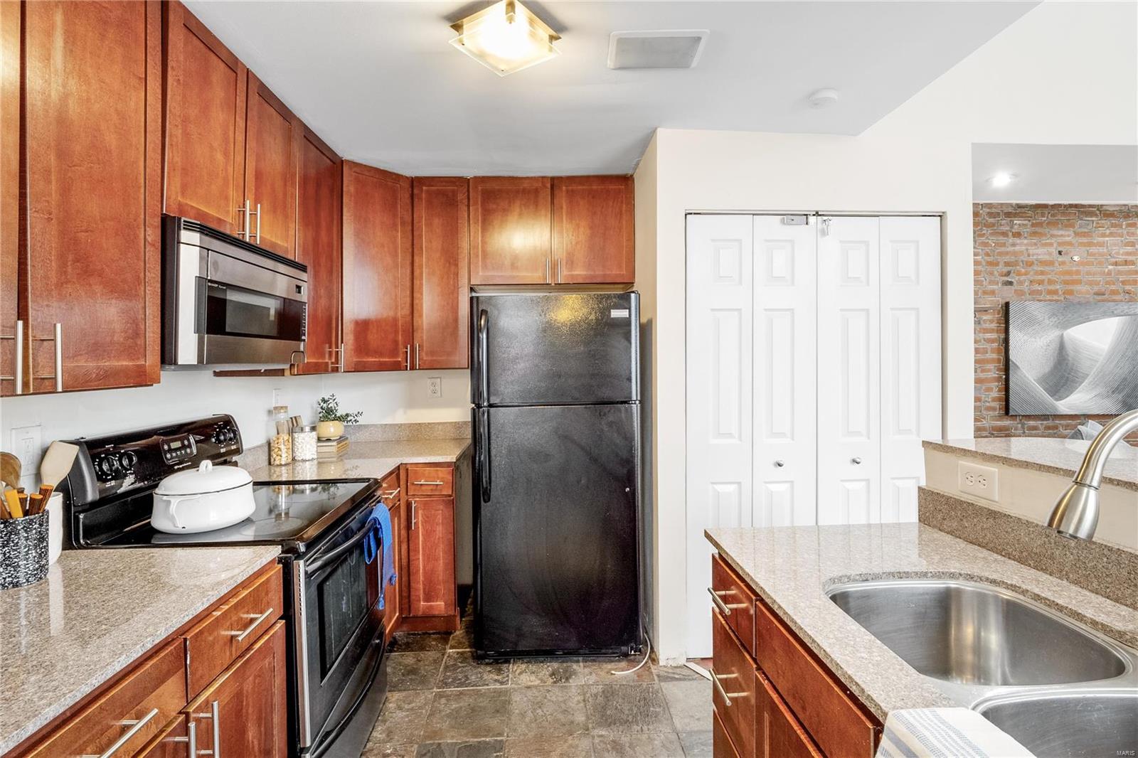 1900 Sidney Street Unit: B