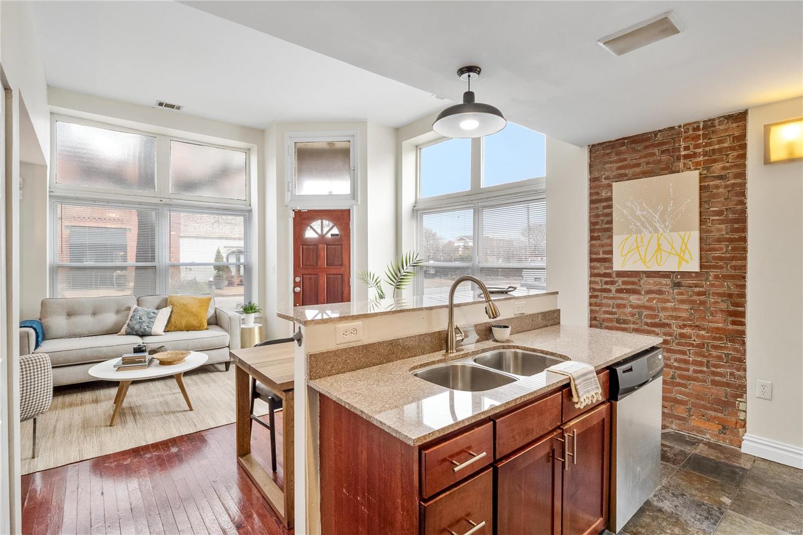 1900 Sidney Street Unit: B