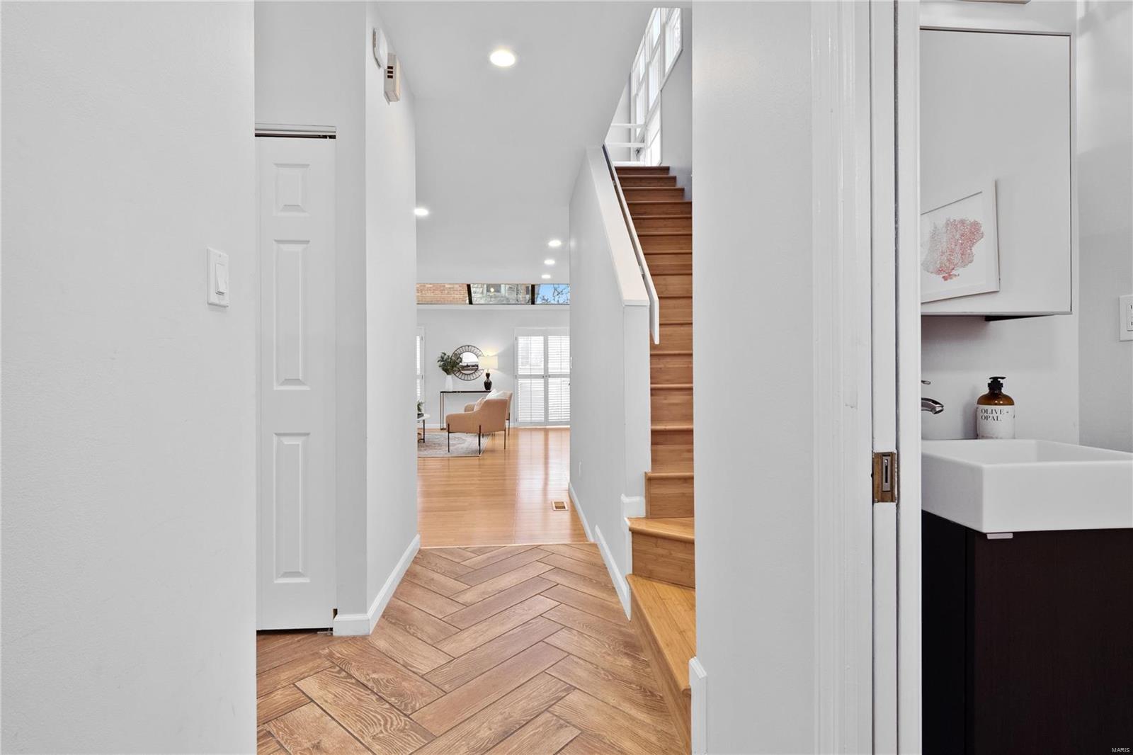 4376 Maryland Avenue Unit: 1