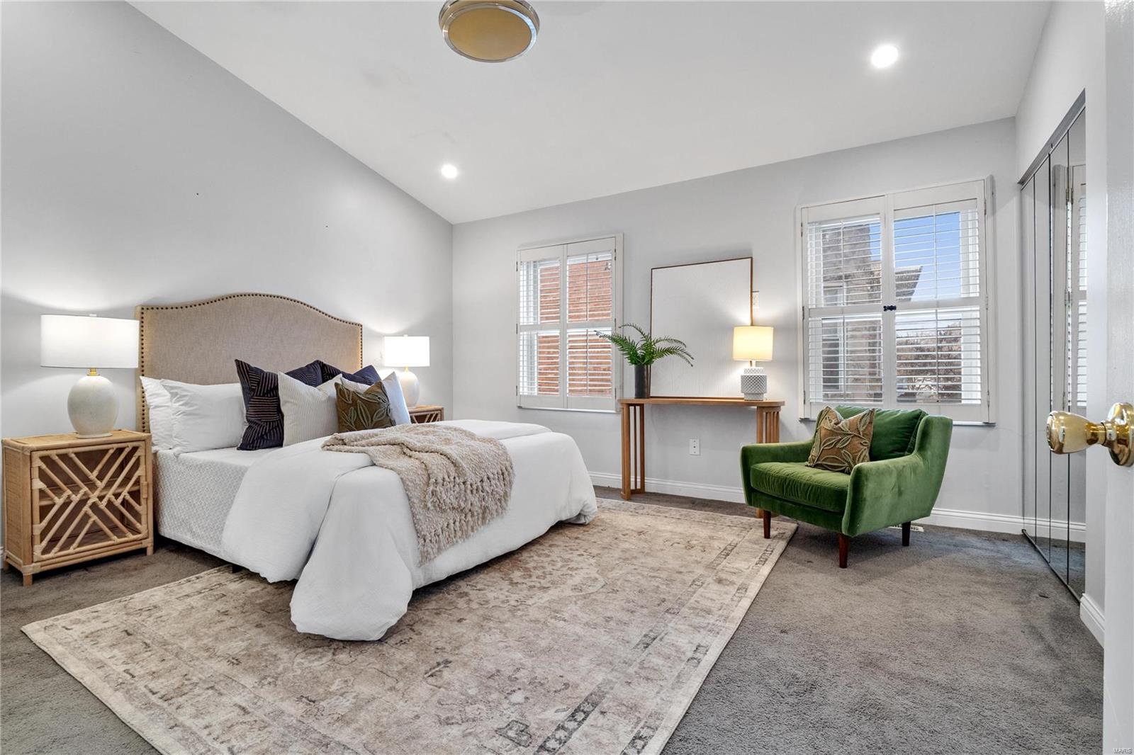 4376 Maryland Avenue Unit: 1