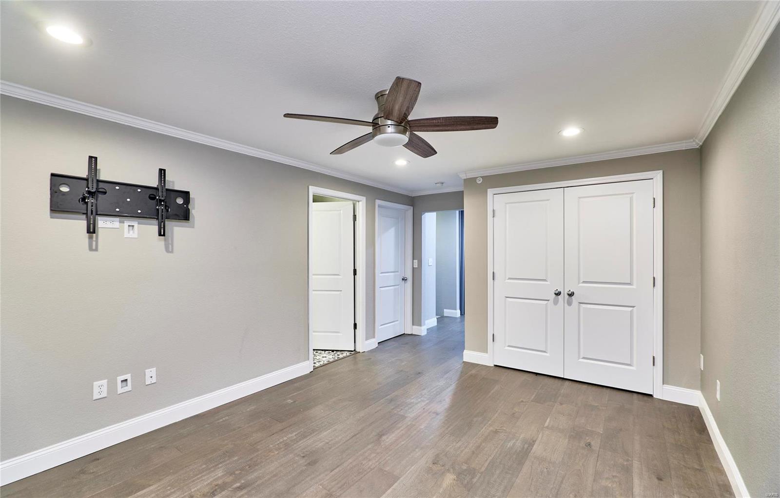 200 S Kirkwood Road Unit: 228