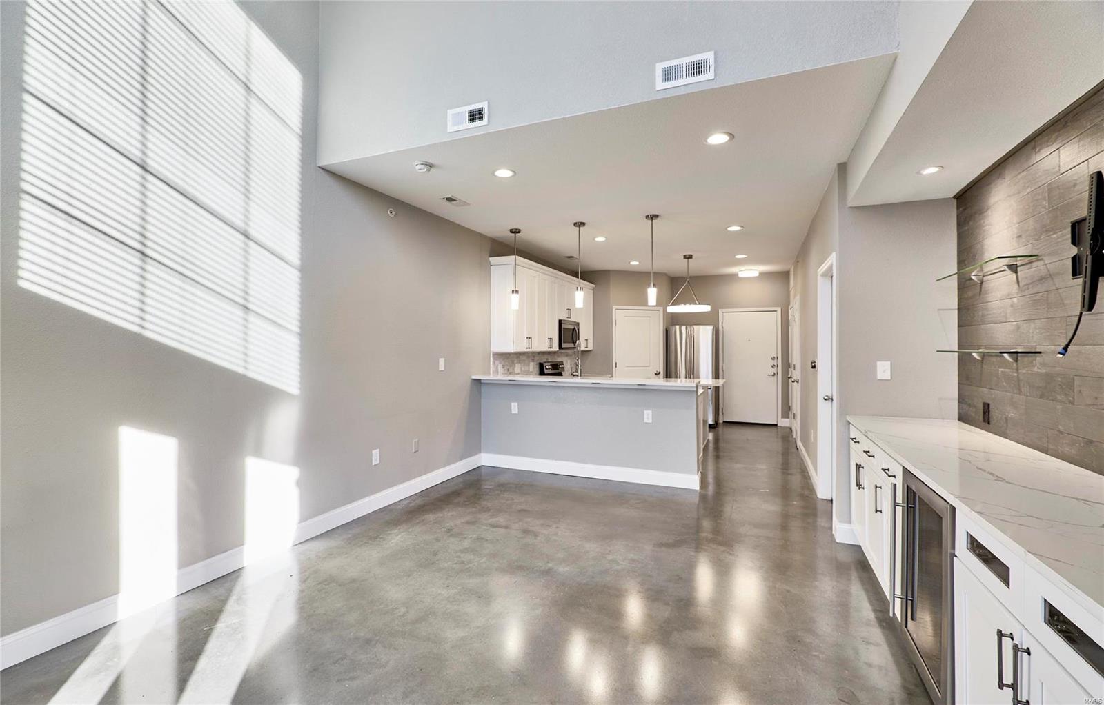 200 S Kirkwood Road Unit: 228