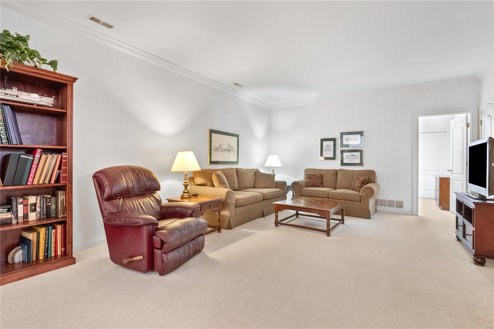 4 Shaelah Drive Unit: 7