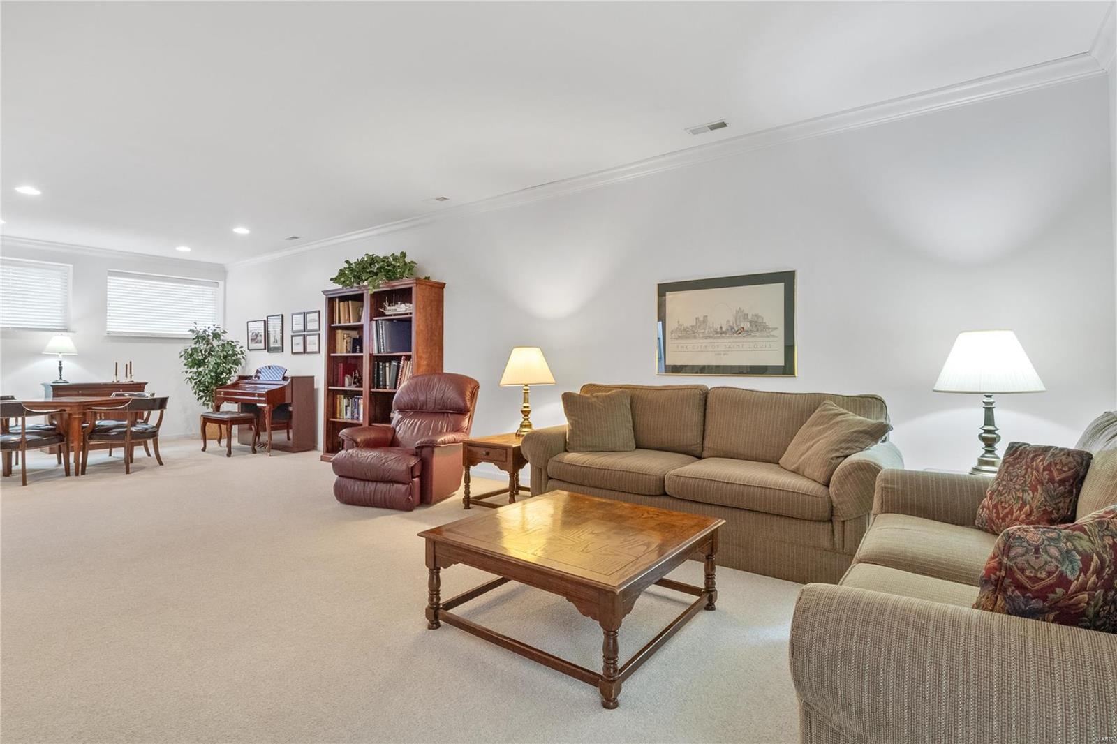 4 Shaelah Drive Unit: 7