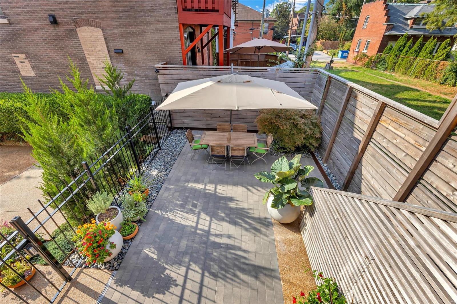 35 N Newstead Avenue Unit: 1