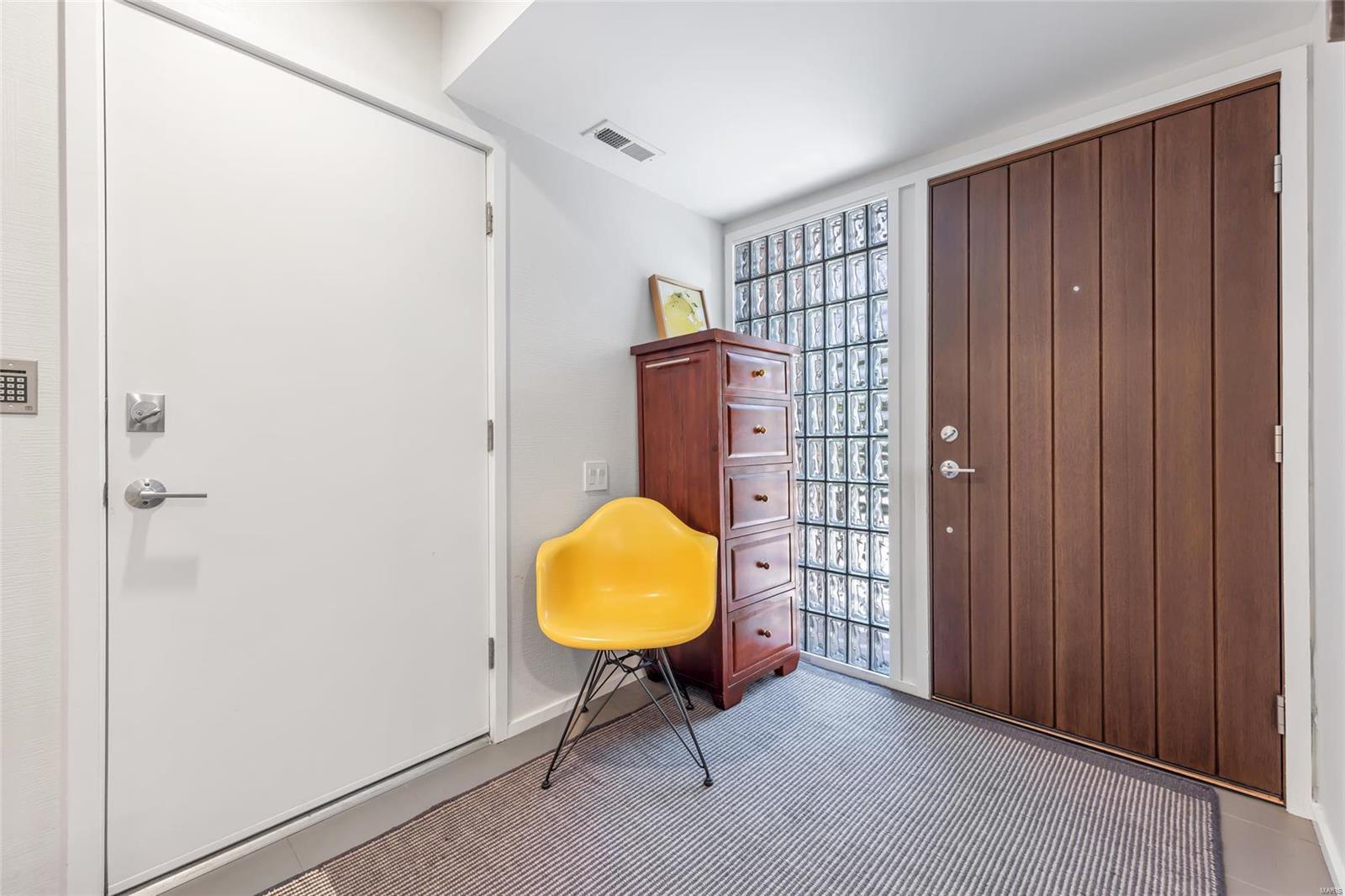 35 N Newstead Avenue Unit: 1