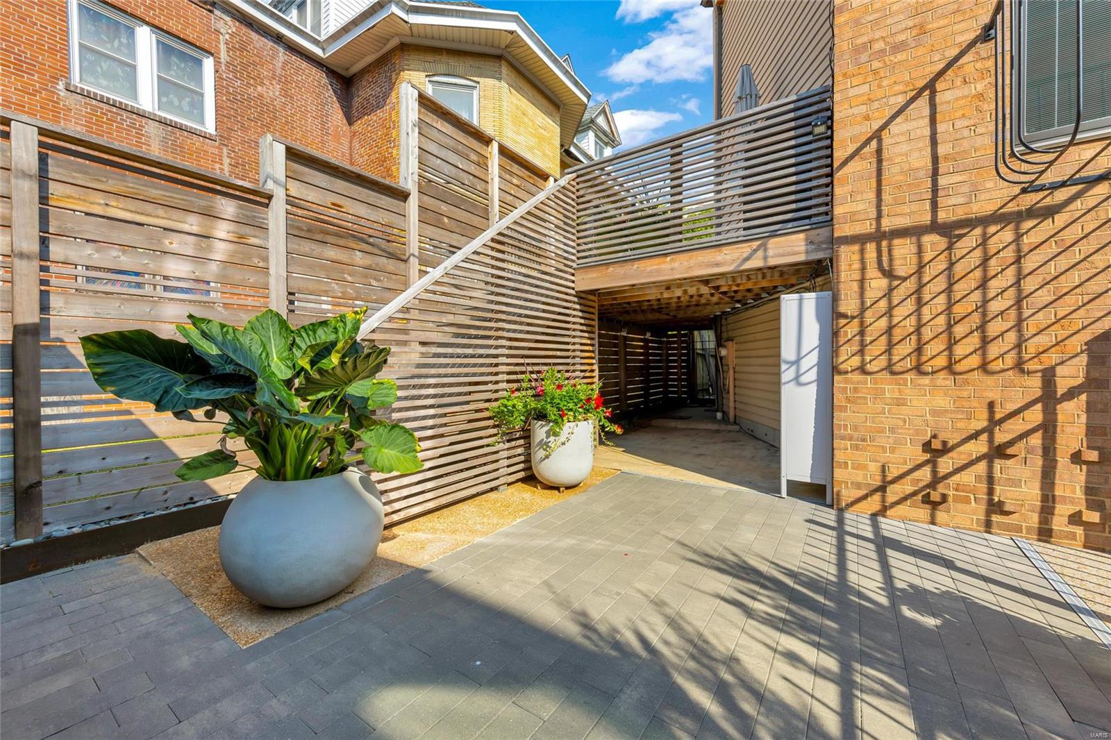 35 N Newstead Avenue Unit: 1