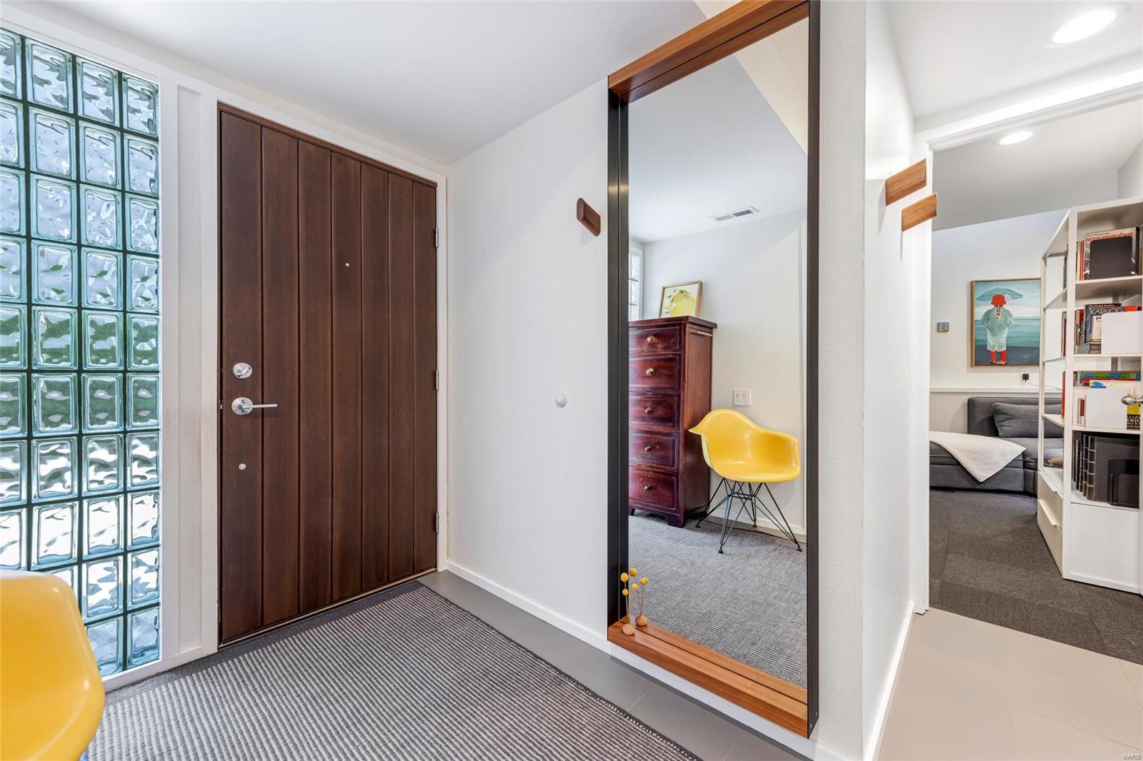 35 N Newstead Avenue Unit: 1