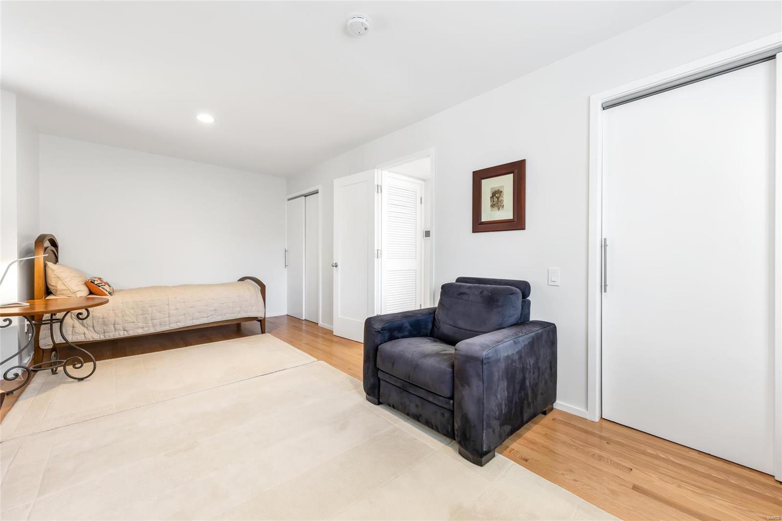 35 N Newstead Avenue Unit: 1