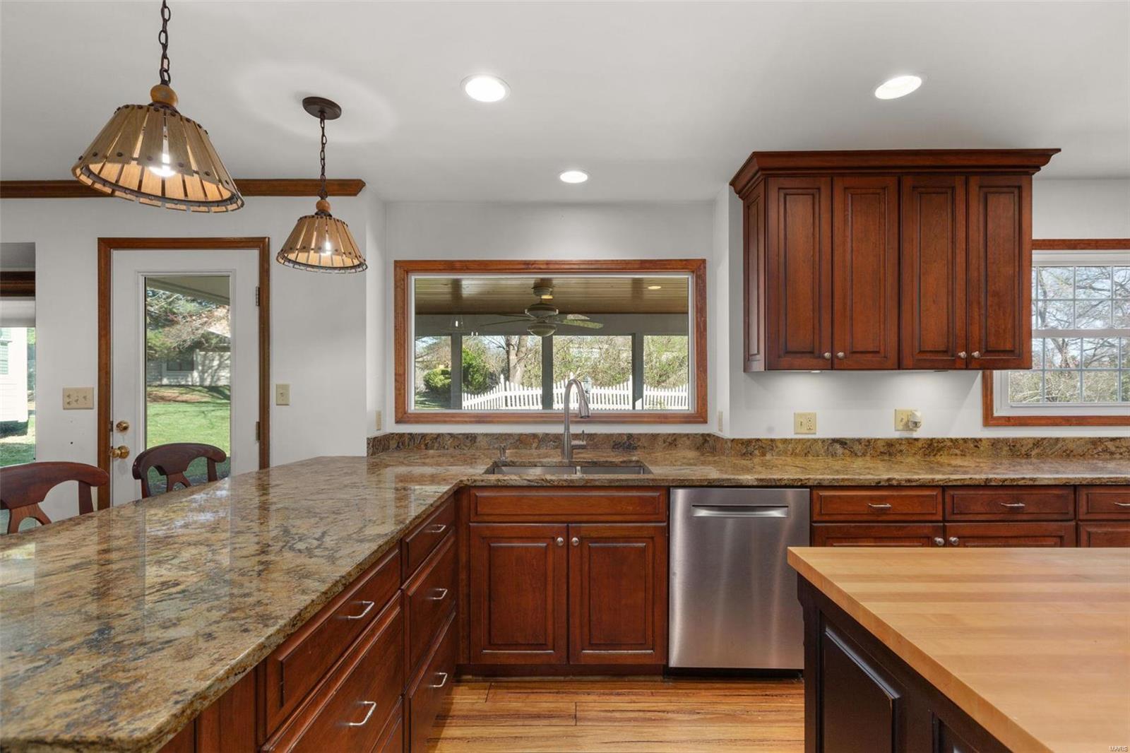 2122 Trailcrest Drive