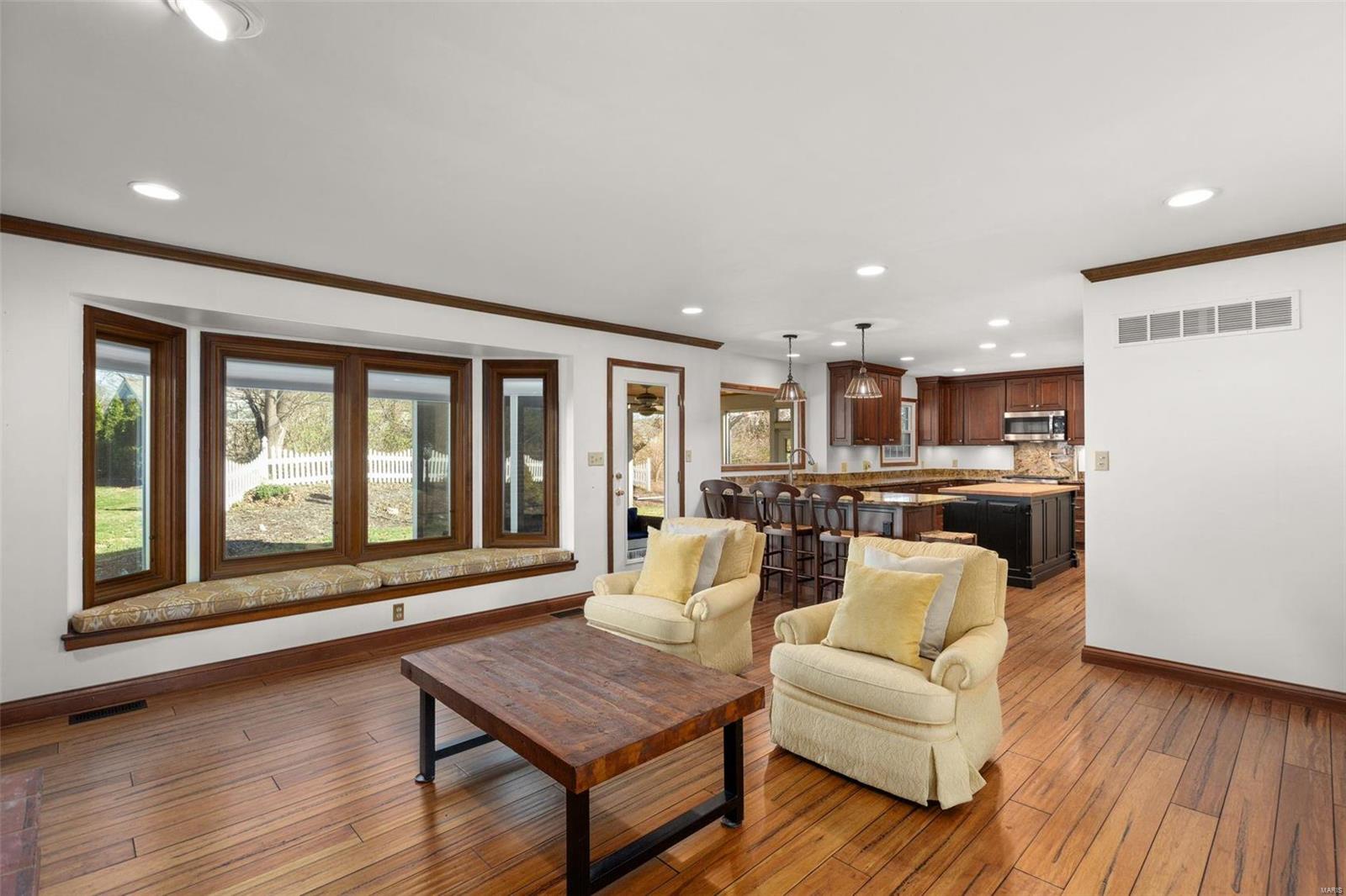 2122 Trailcrest Drive