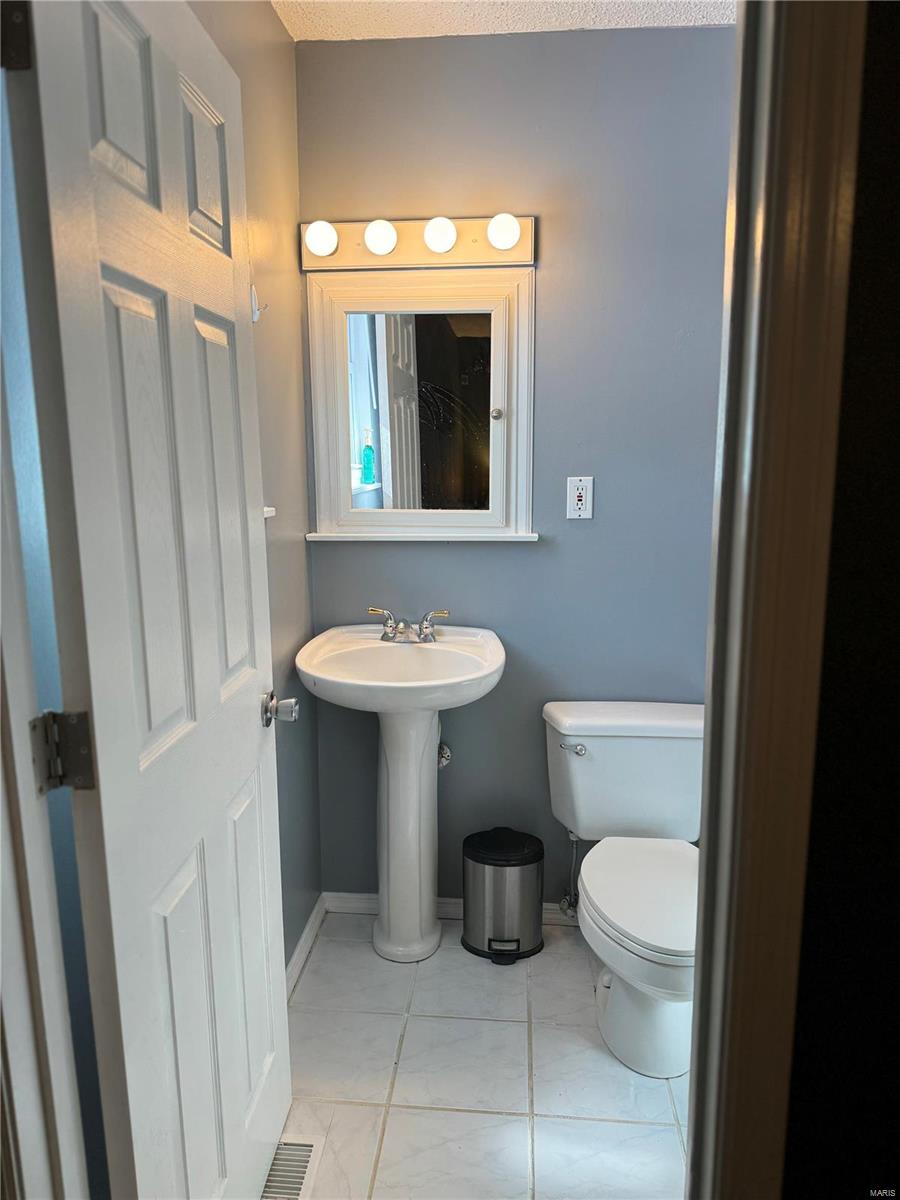 3538 Ridgewood Drive