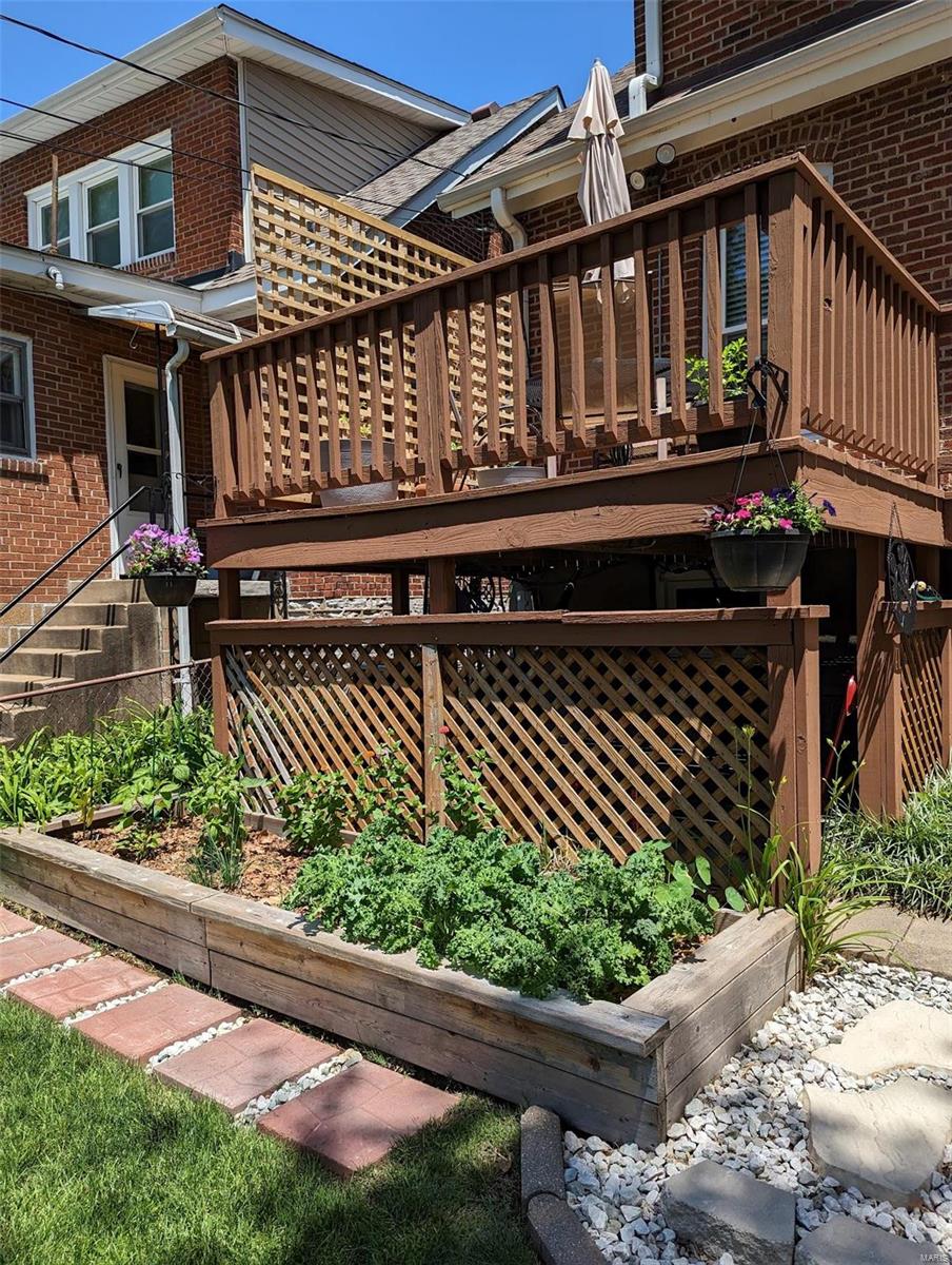 6114 Southwest Avenue