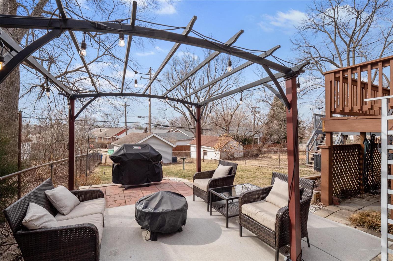 6114 Southwest Avenue