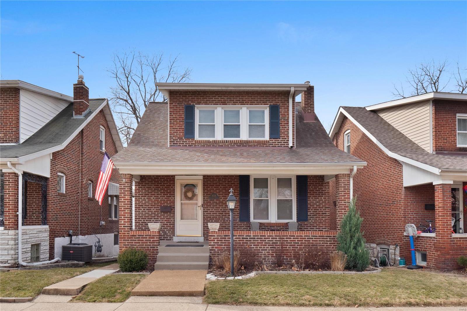 6114 Southwest Avenue