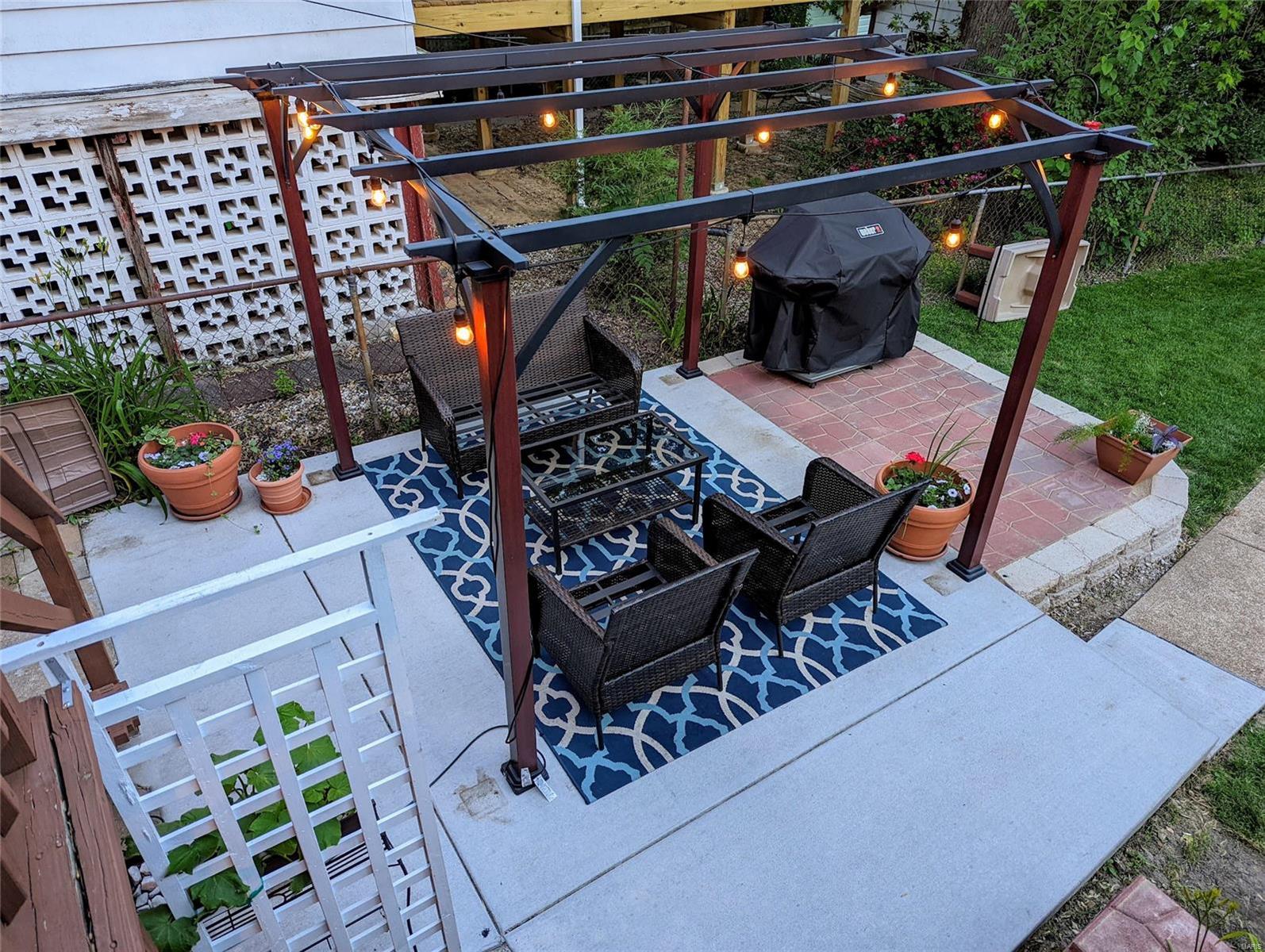 6114 Southwest Avenue