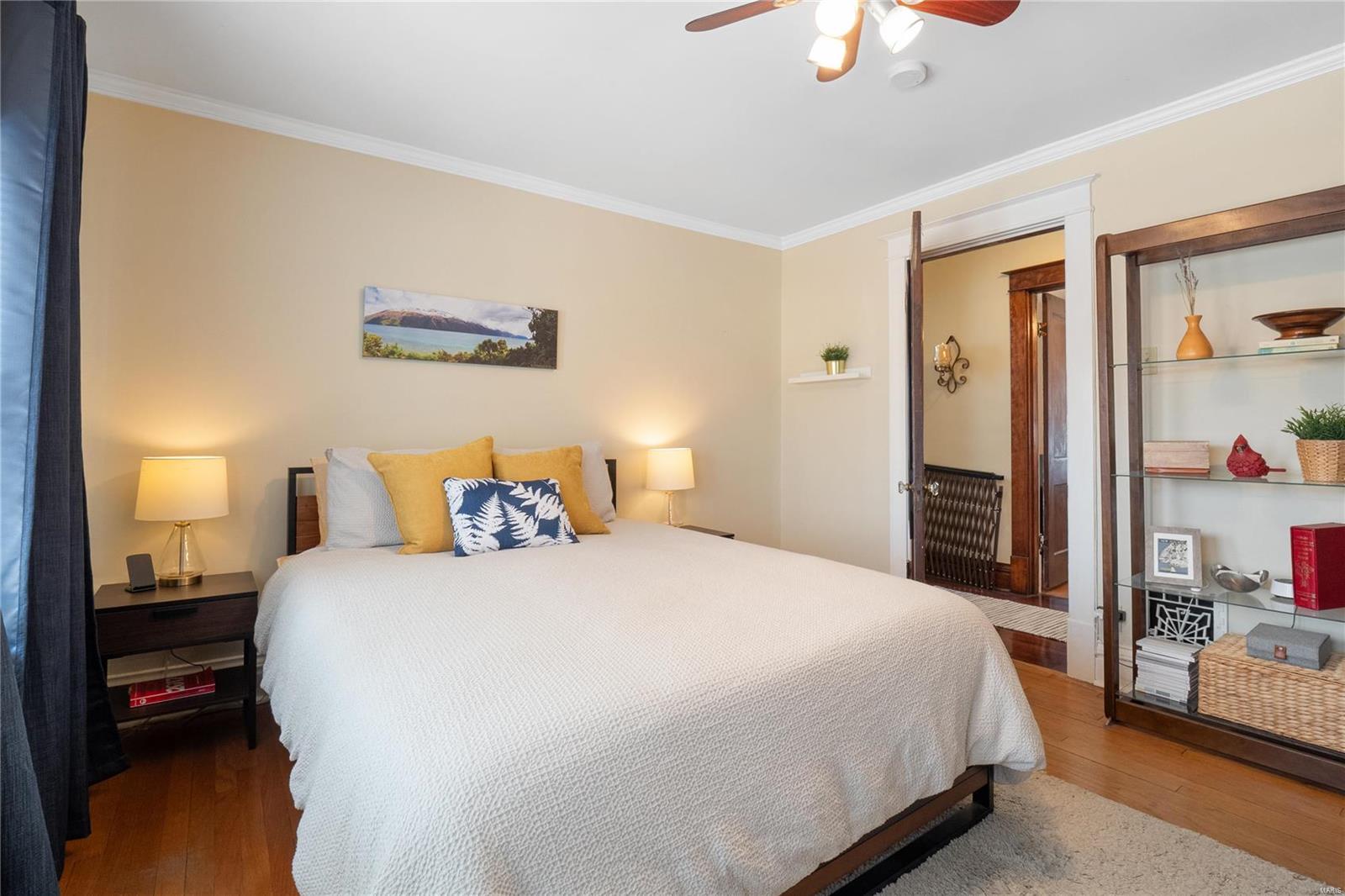 6114 Southwest Avenue