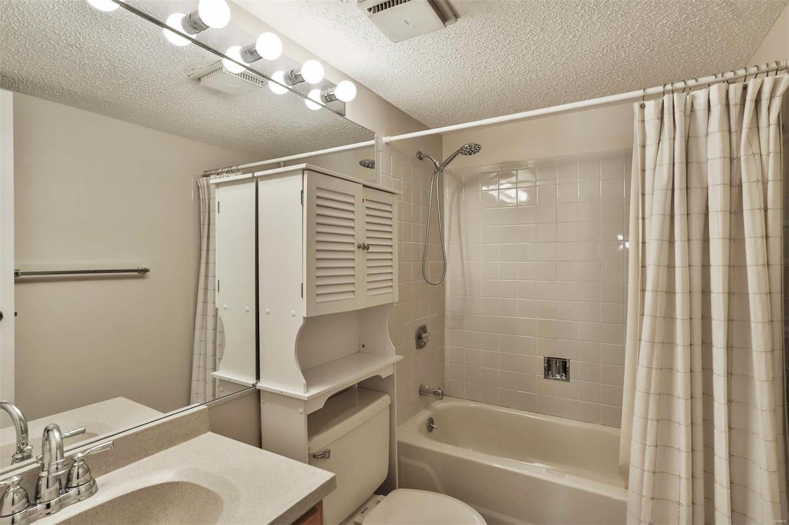 572 Coeur De Royale Drive Unit: 108