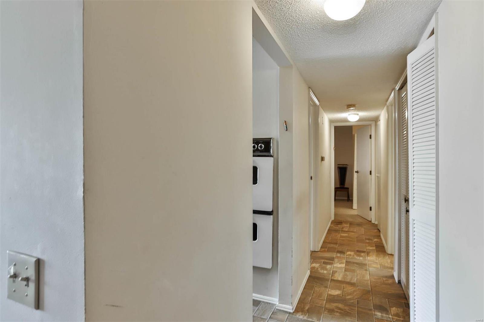 572 Coeur De Royale Drive Unit: 108