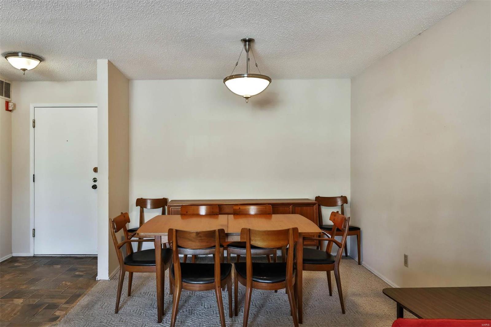 572 Coeur De Royale Drive Unit: 108