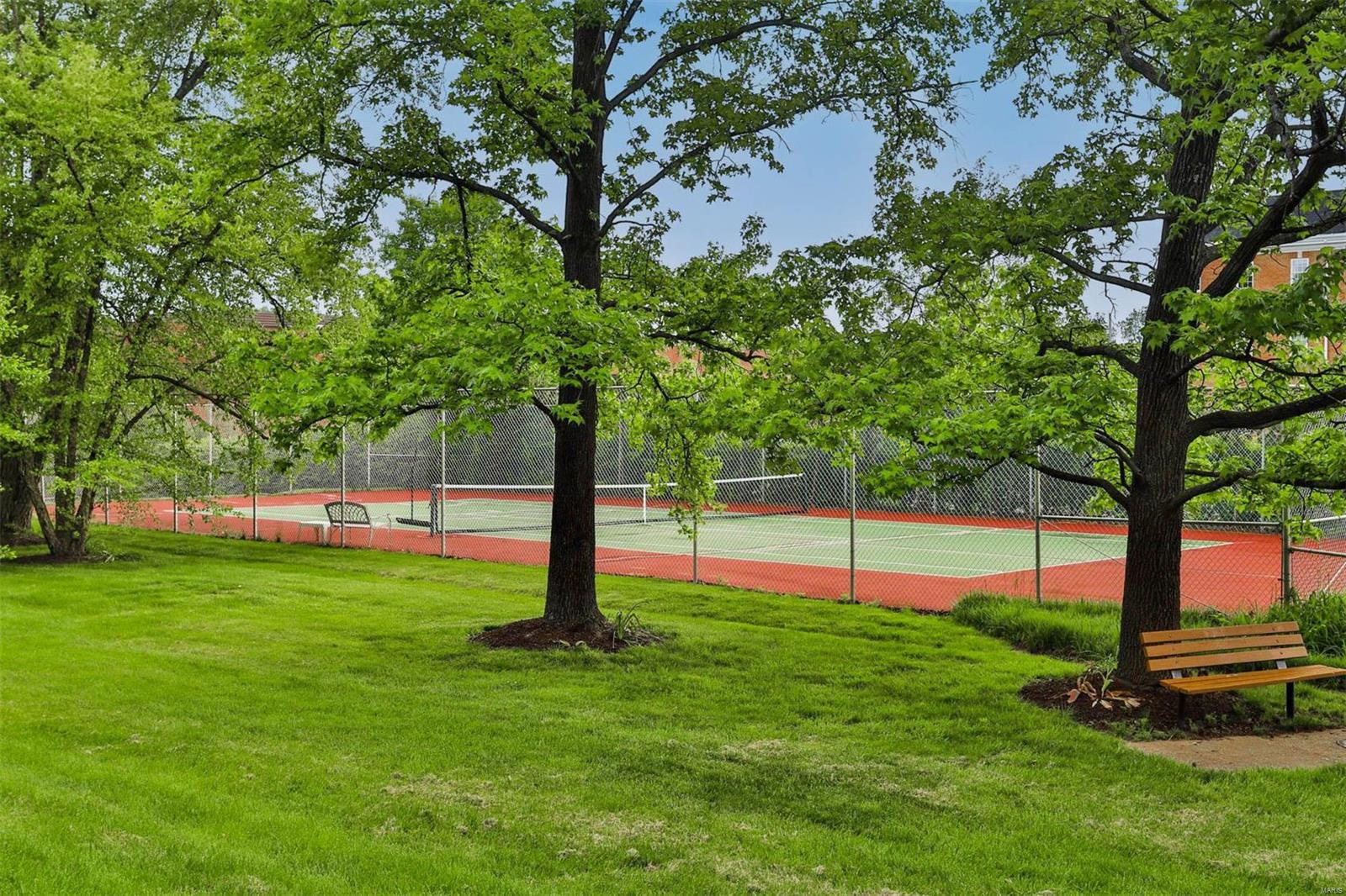 572 Coeur De Royale Drive Unit: 108