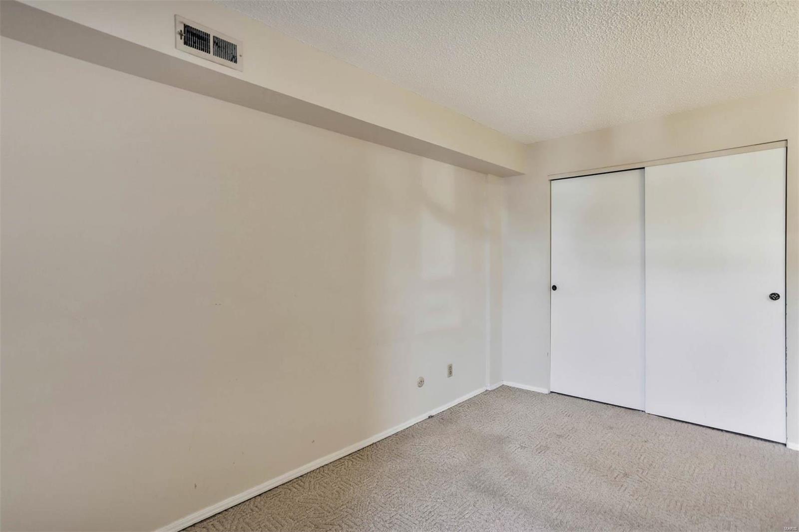 572 Coeur De Royale Drive Unit: 108