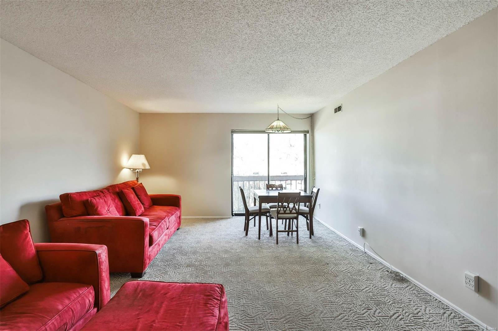 572 Coeur De Royale Drive Unit: 108