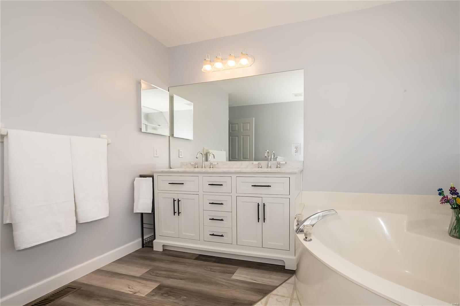 4521 Emerald View Court