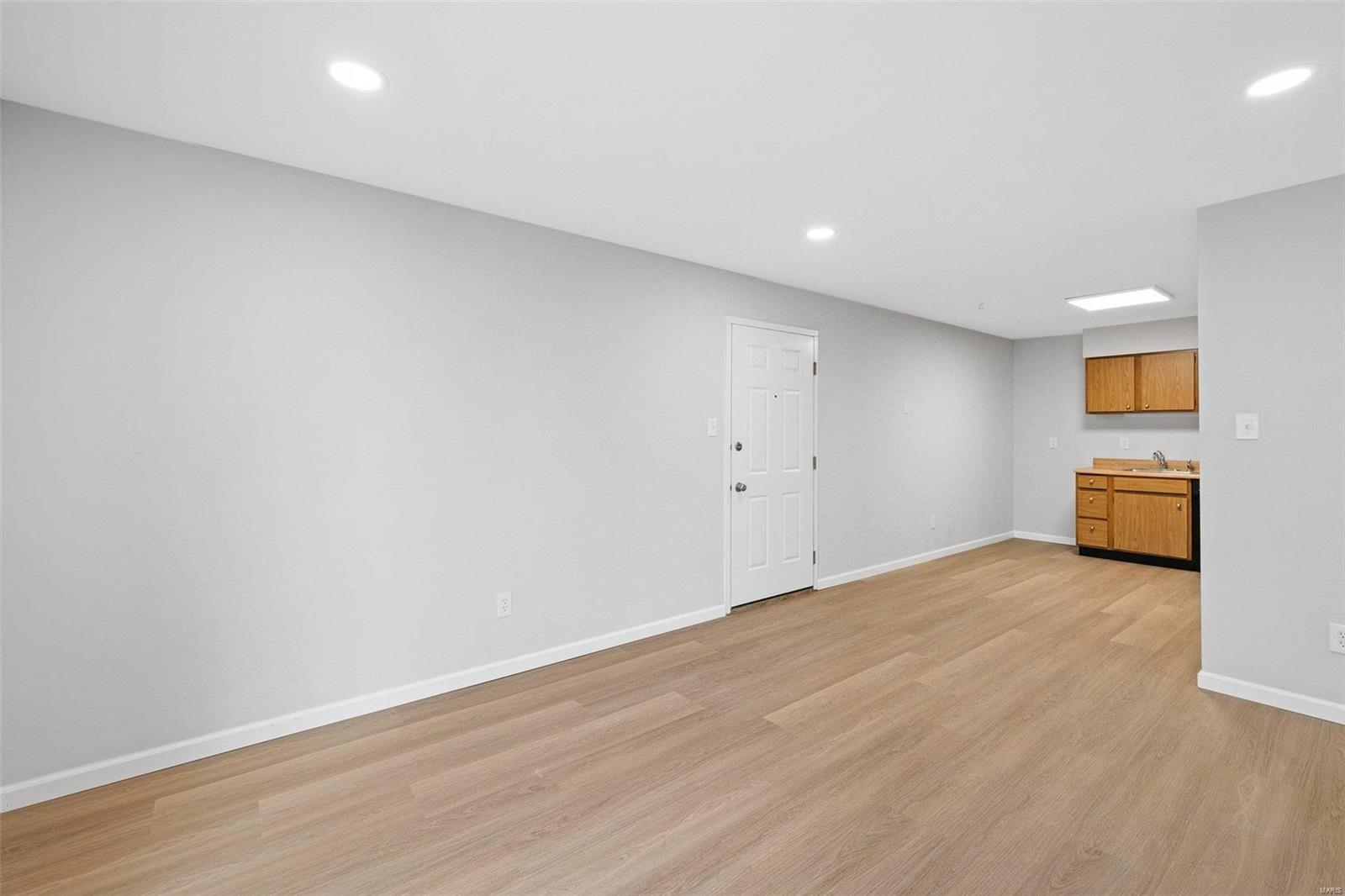 4333 Arrow tree Drive Unit: L