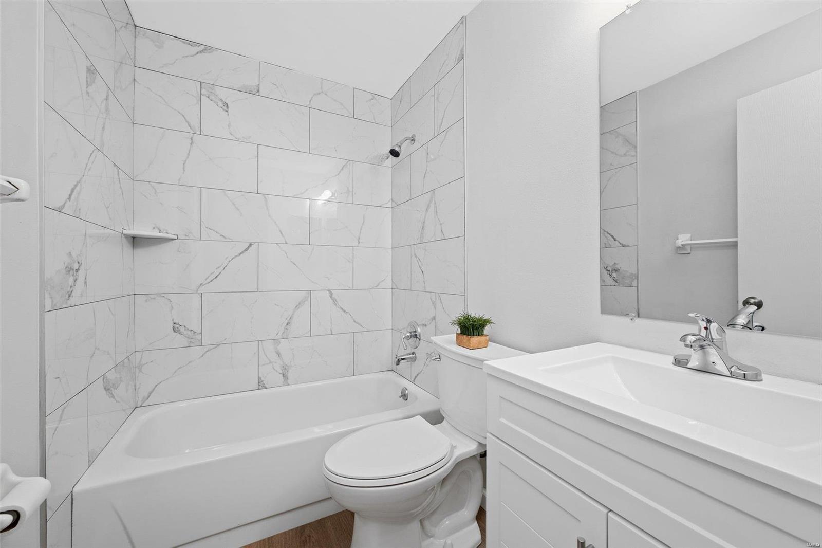 4333 Arrow tree Drive Unit: L