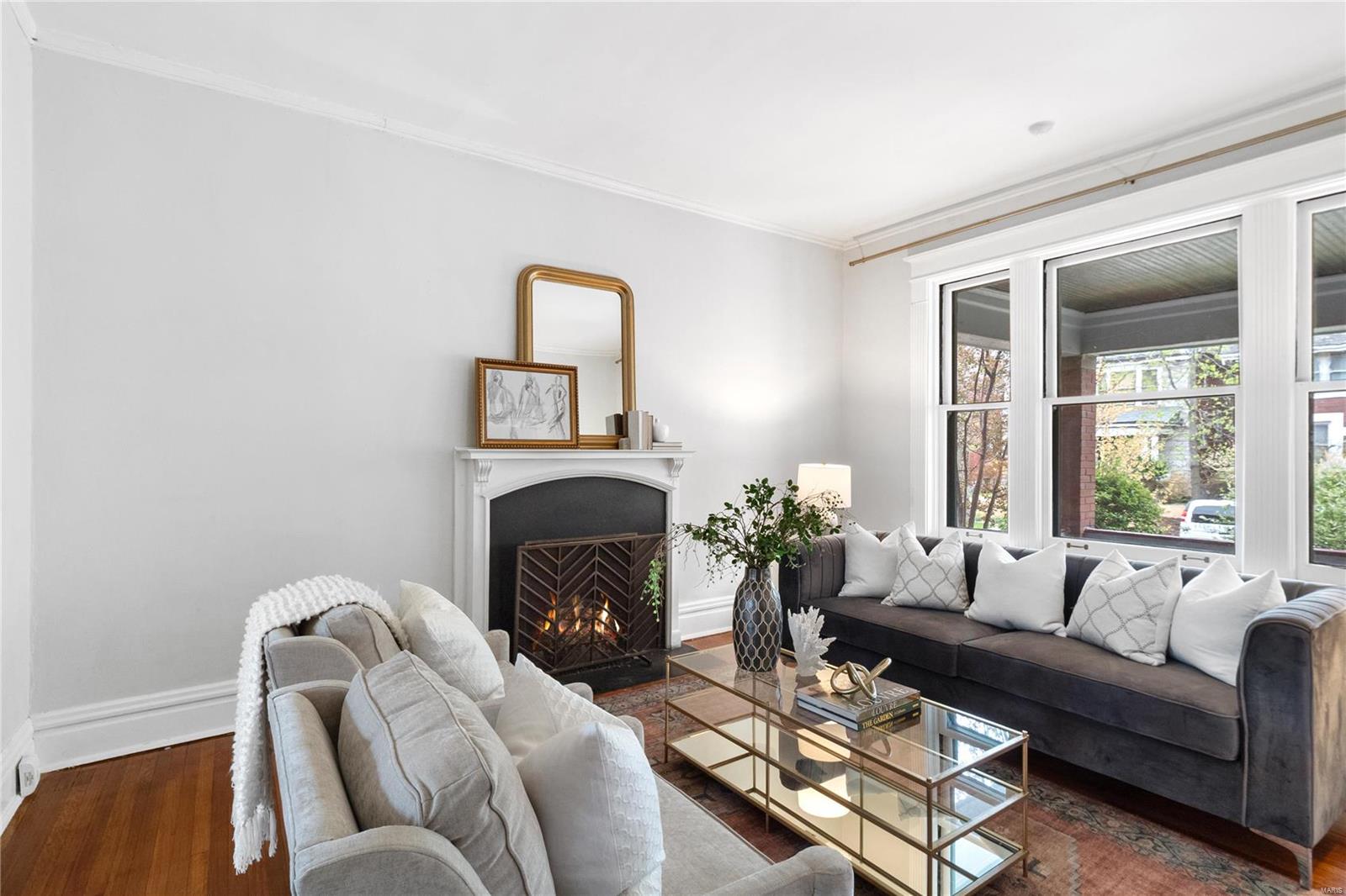 6123 Kingsbury Avenue