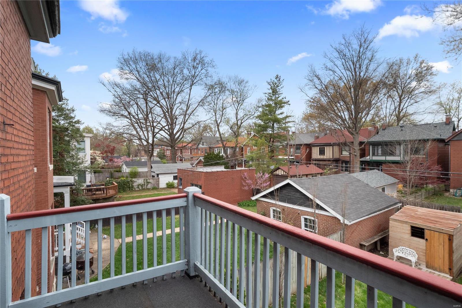 6123 Kingsbury Avenue