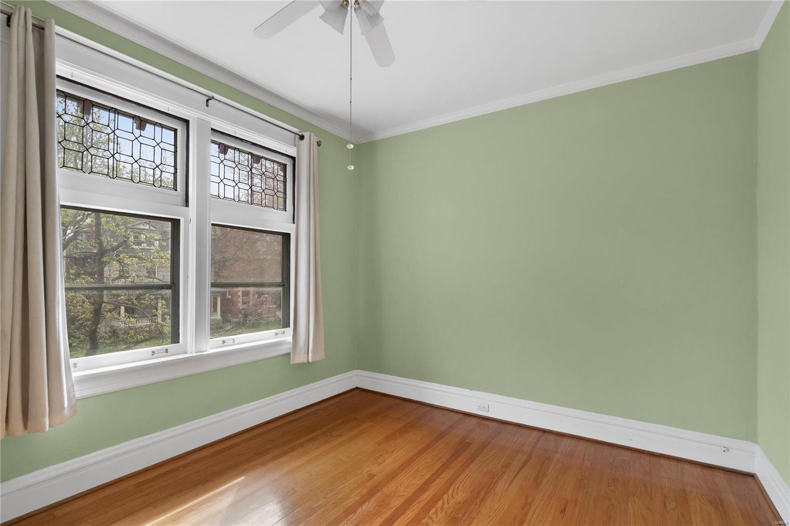 6123 Kingsbury Avenue