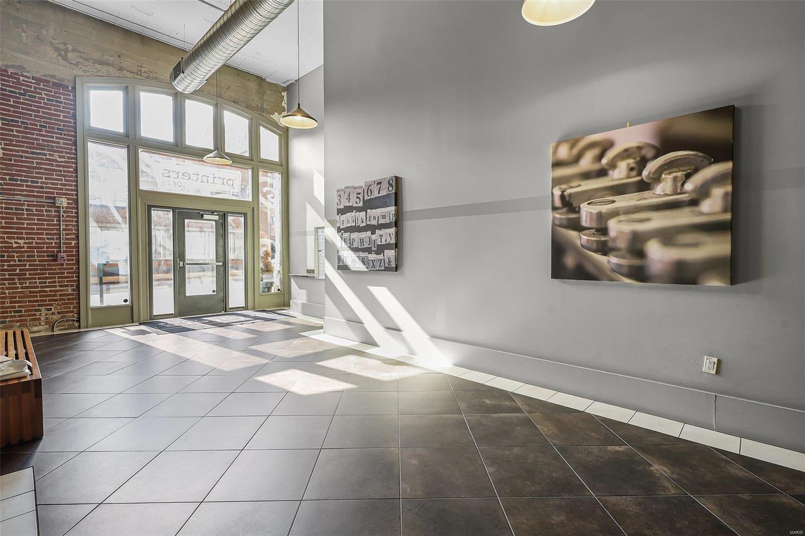 1627 Locust Street Unit: 304