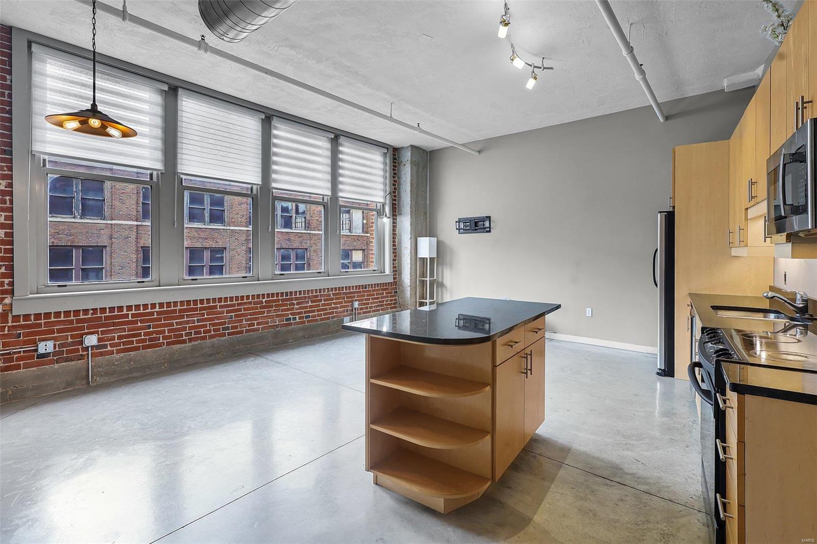 1627 Locust Street Unit: 304