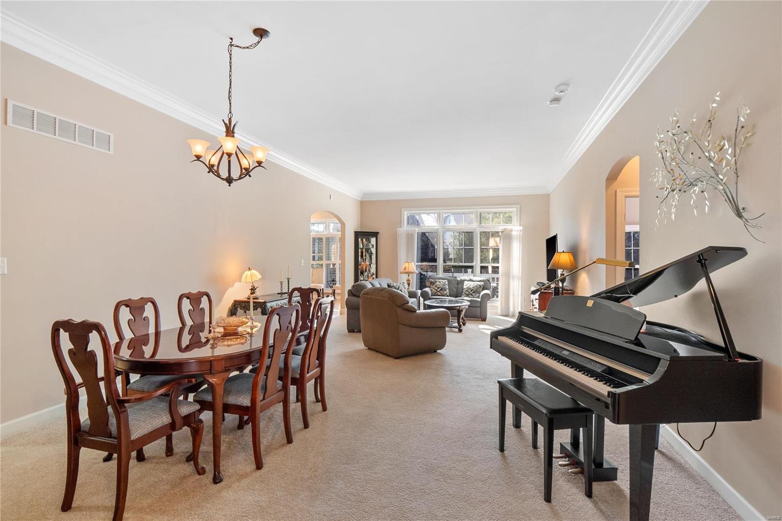 924 Chesterfield Villas Circle