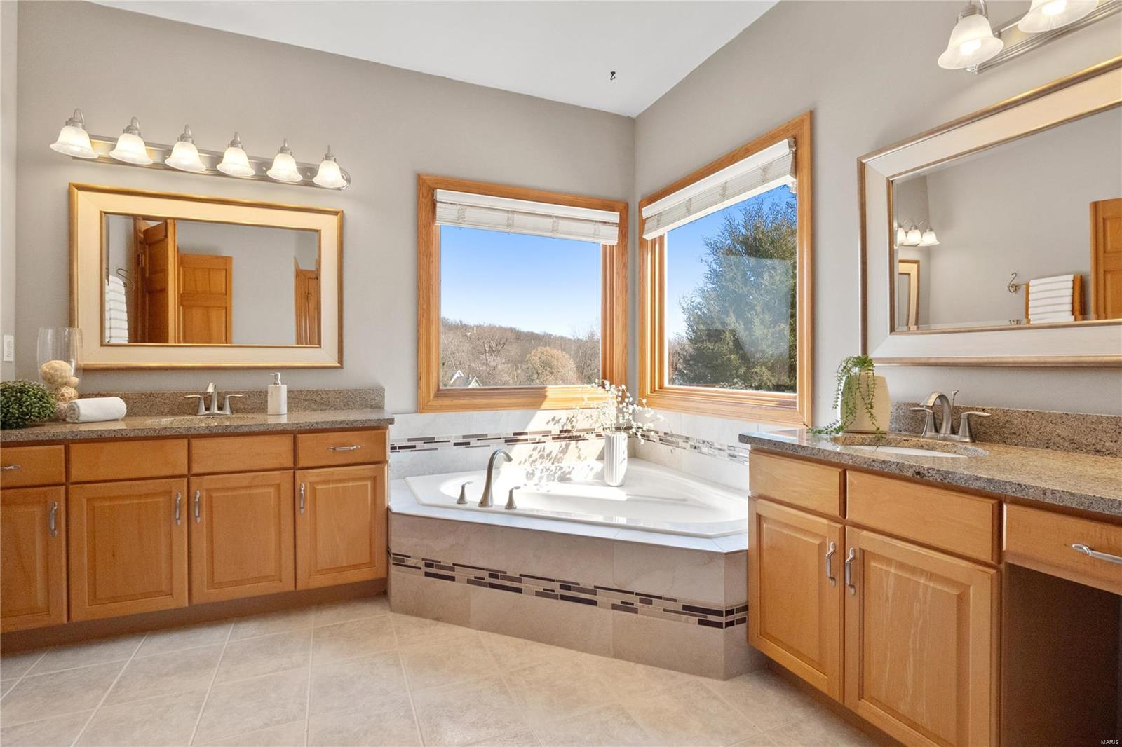 1630 Highland Valley Circle