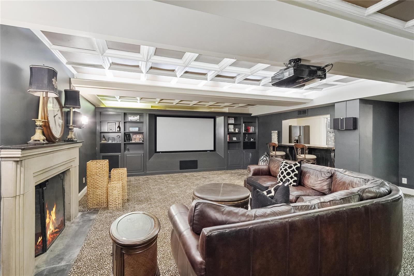 115 Hunters Grove Drive