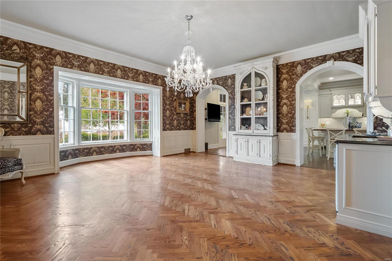 115 Hunters Grove Drive