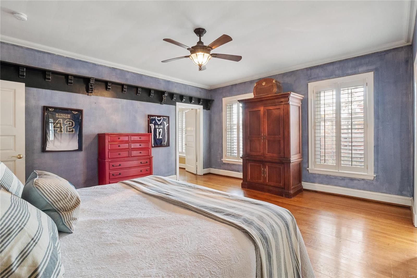 115 Hunters Grove Drive