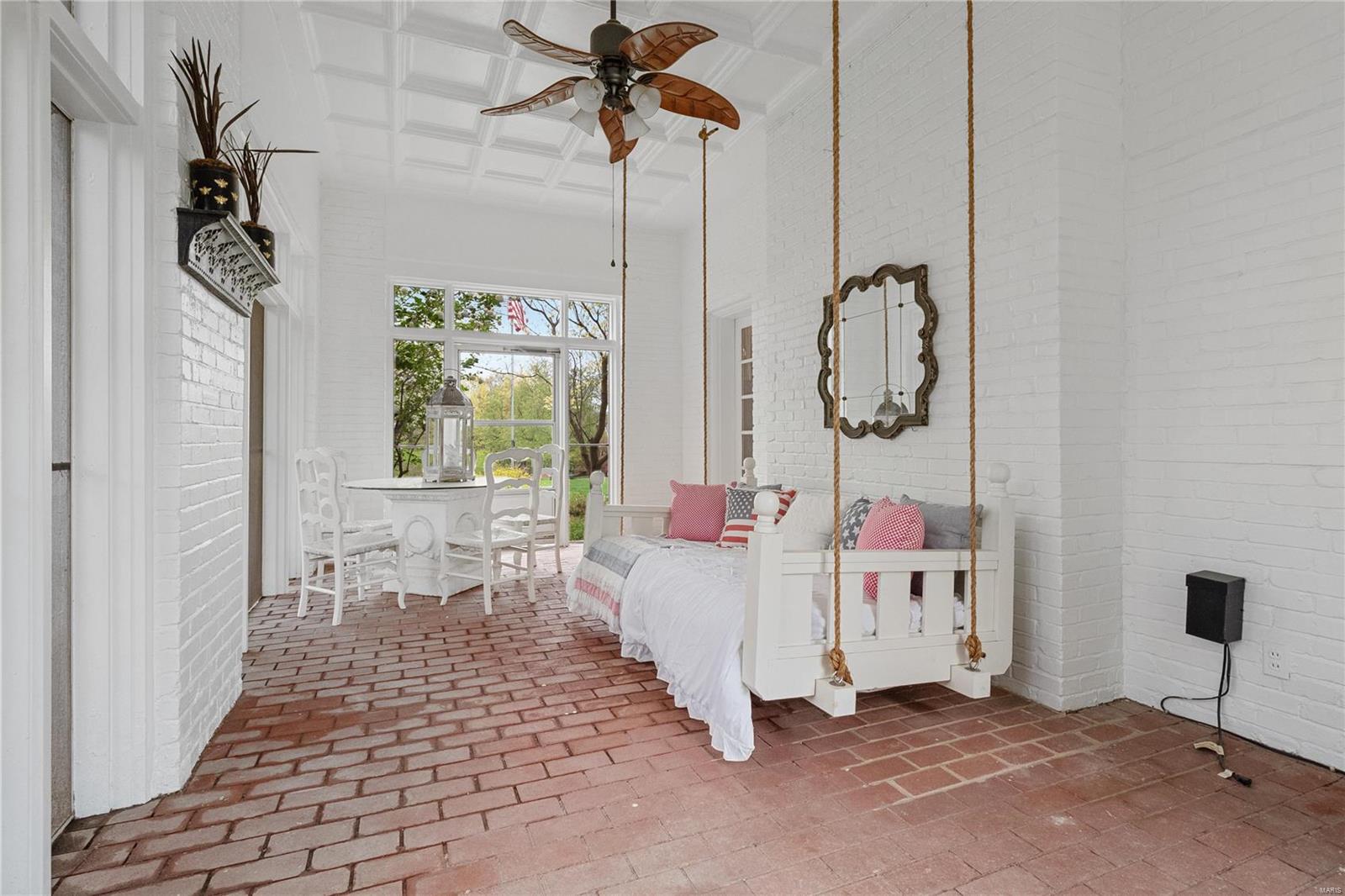 115 Hunters Grove Drive