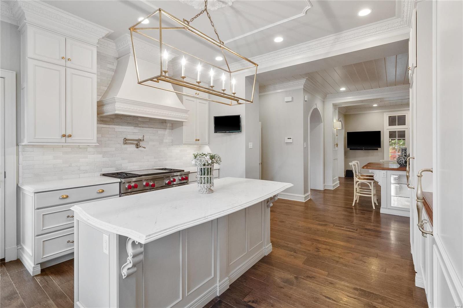 115 Hunters Grove Drive