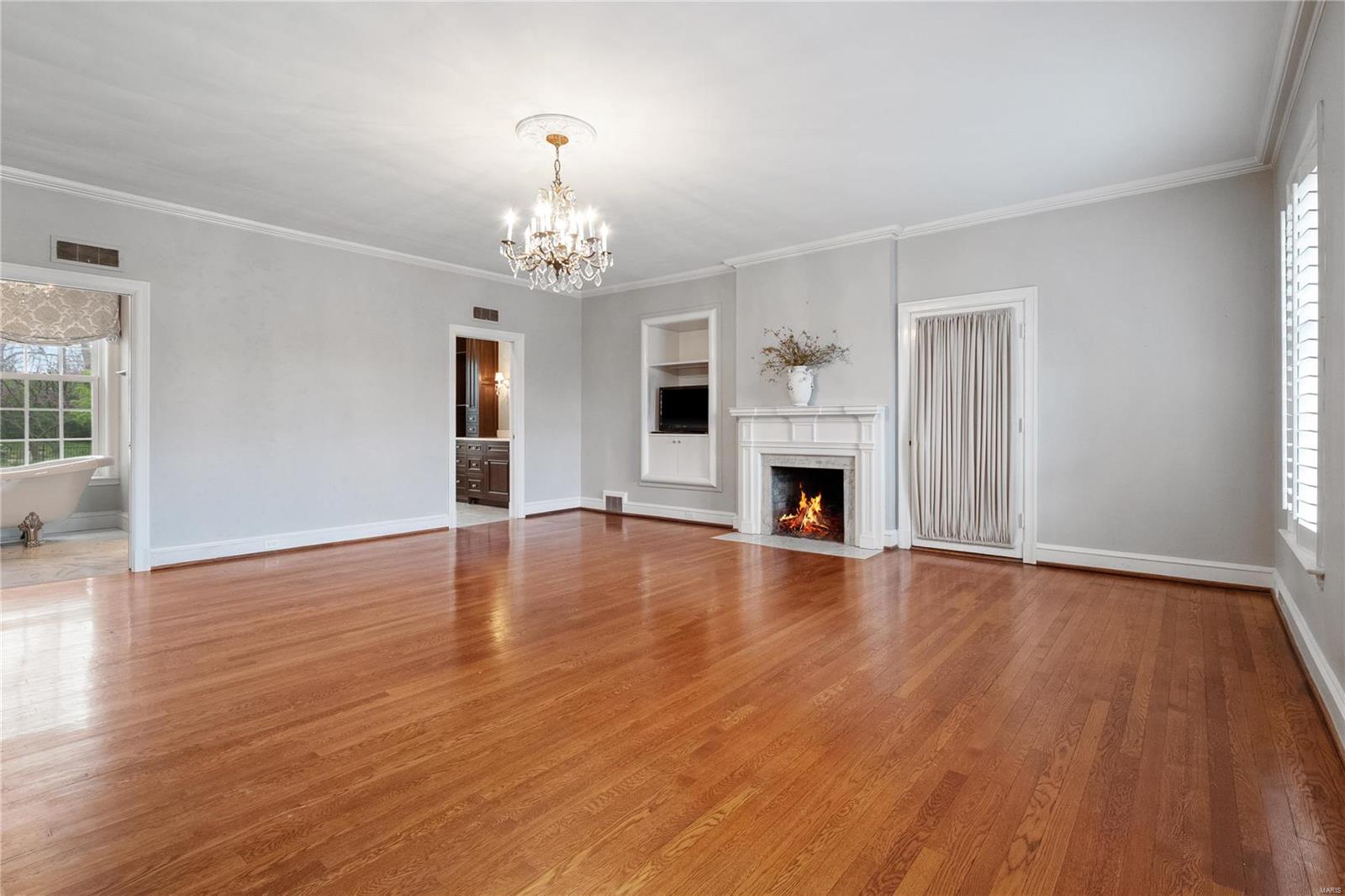 115 Hunters Grove Drive