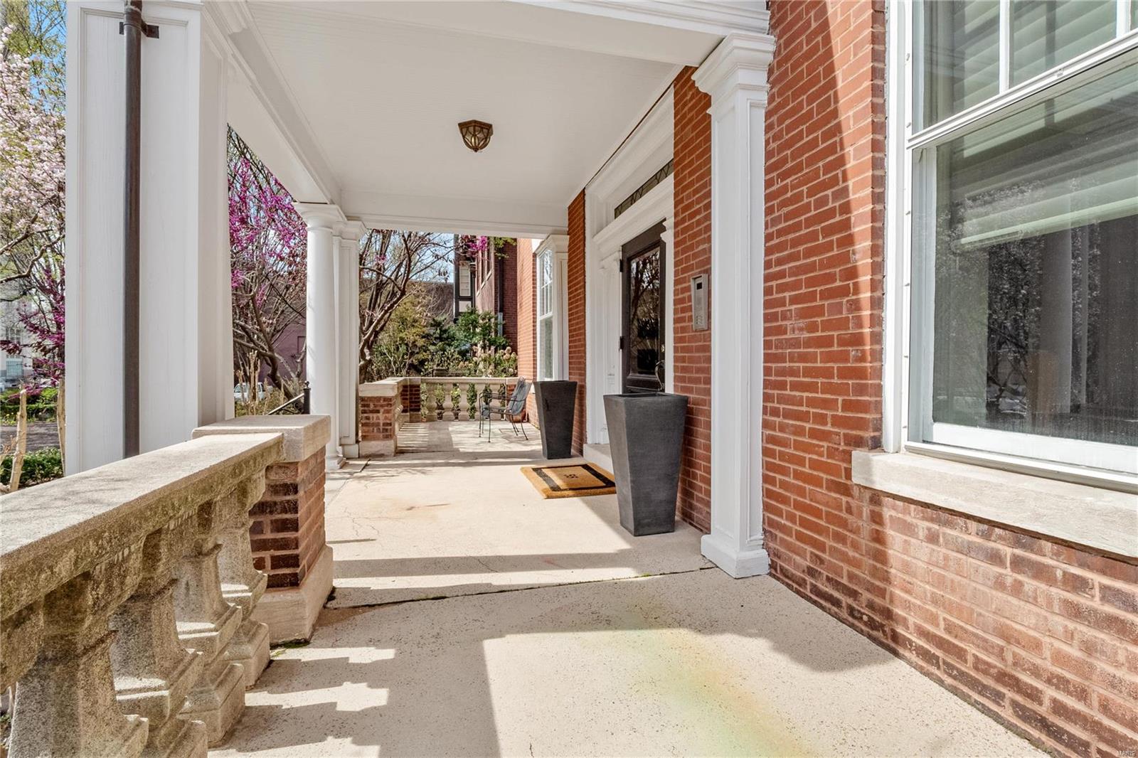 55 Maryland Plz Unit: 2E