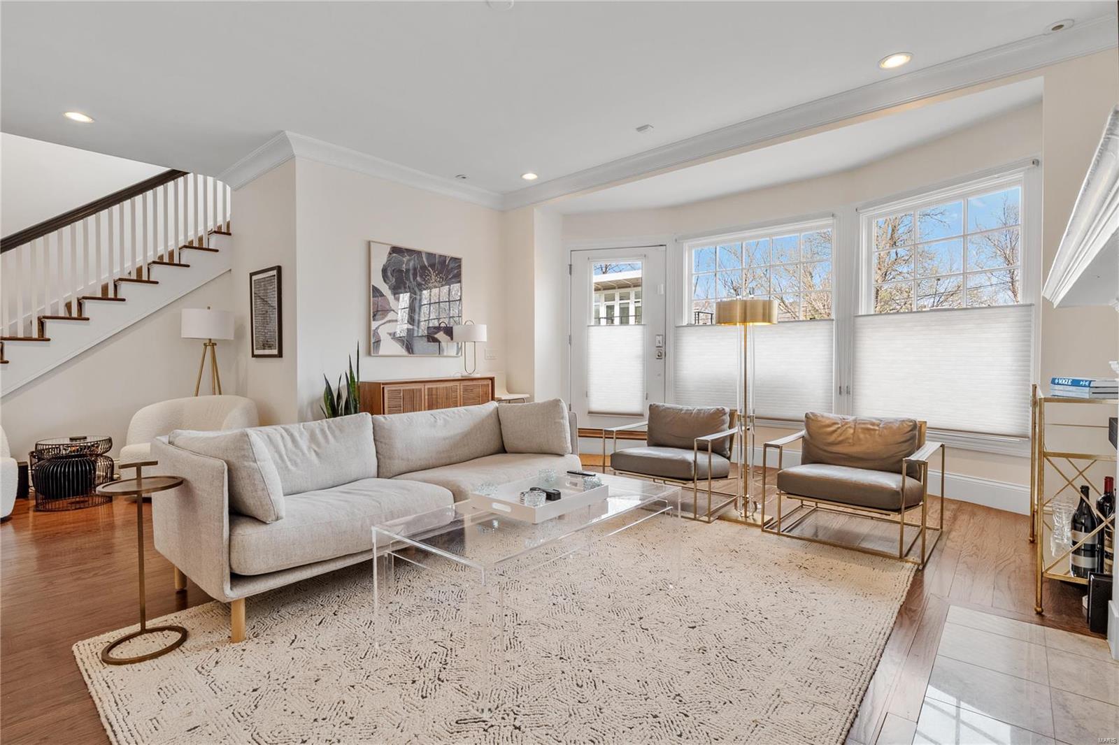 55 Maryland Plz Unit: 2E