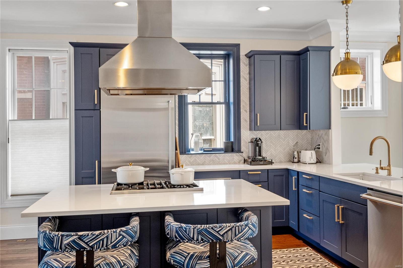 55 Maryland Plz Unit: 2E