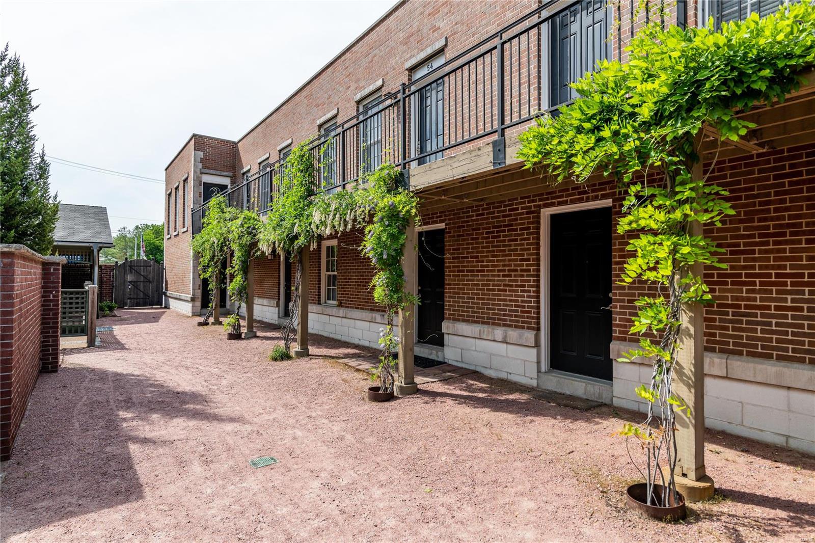 55 Maryland Plz Unit: 2E